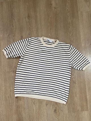 Camiseta Zara rayas beige y negra