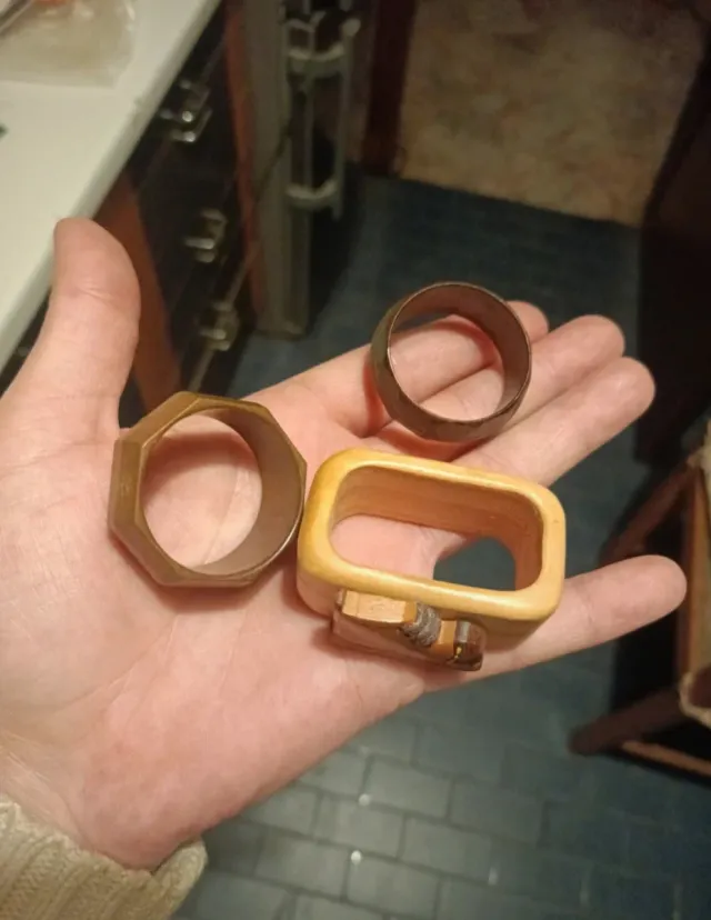 Portatovaglioli in legno anni '60