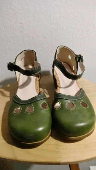 Zapatos verdes de mujer