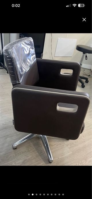 Poltrone da parrucchiere in pelle