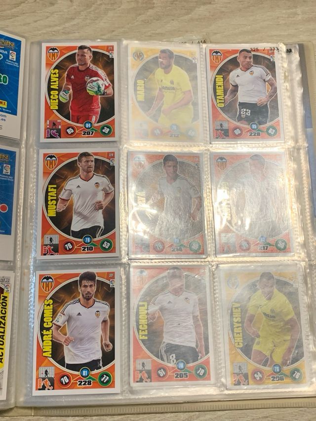 Lote Adrenalyn 350 cartas + album