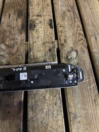 Painel Rádio Peugeot 3008 98249153DX