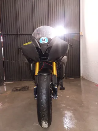 Yamaha R6R