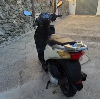 Honda PS 125i EN ALMUÑECAR