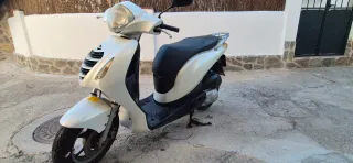 Honda PS 125i EN ALMUÑECAR