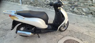 Honda PS 125i EN ALMUÑECAR