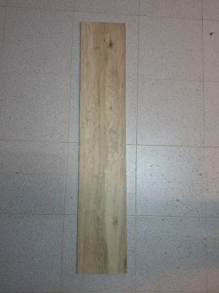 Suelo porcelánico imitación madera