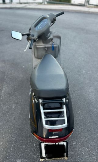 Honda Yupi 90cc Scooter Clásico de 1992.