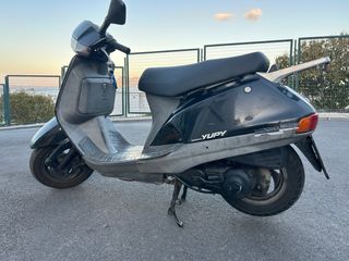 Honda Yupi 90cc Scooter Clásico de 1992.