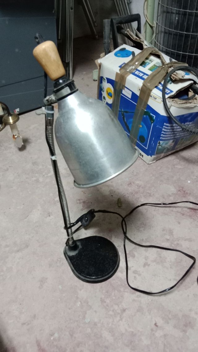 Lámpara Flexo Vintage Metal Madera