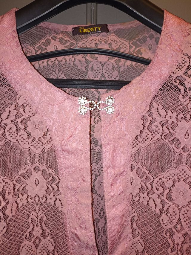 - Blusa de Encaje VINTAGE .!!! OFERTA .!!!