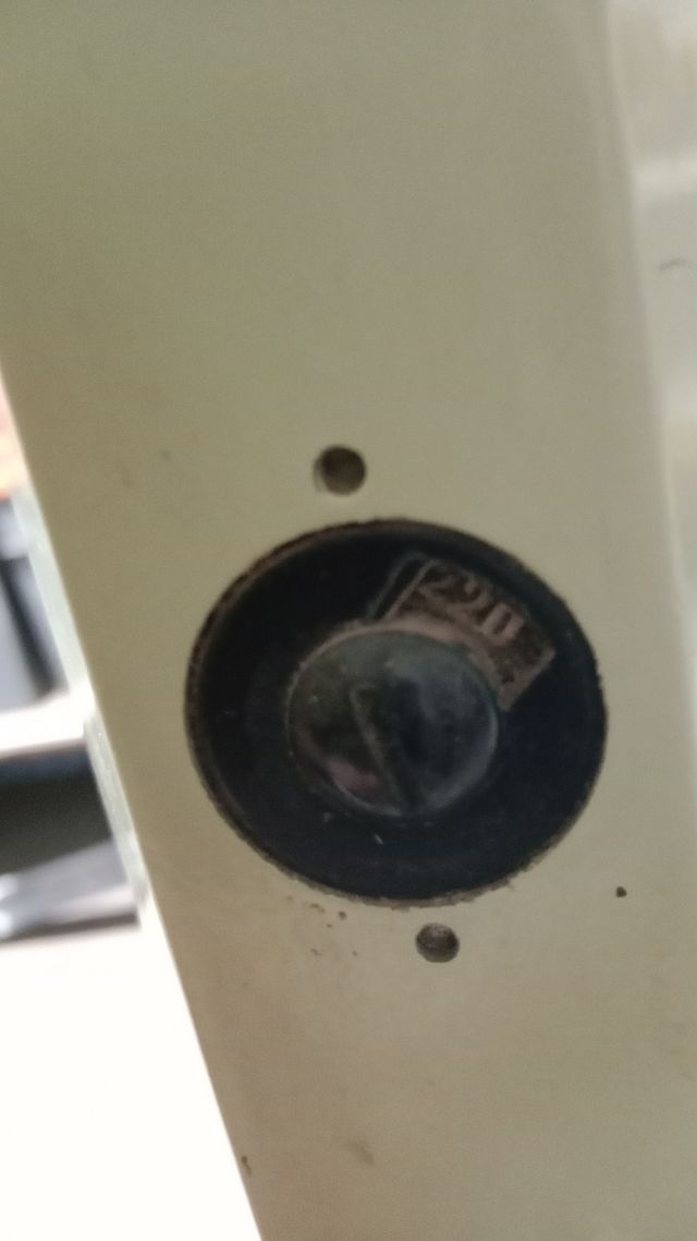 Ventilador de pie vintage verde y plateado