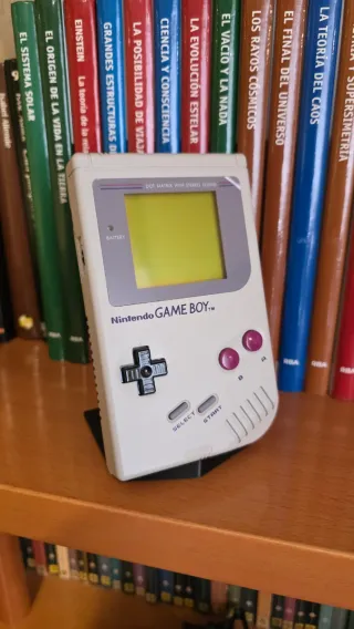 Soporte Expositor Game Boy Clásica