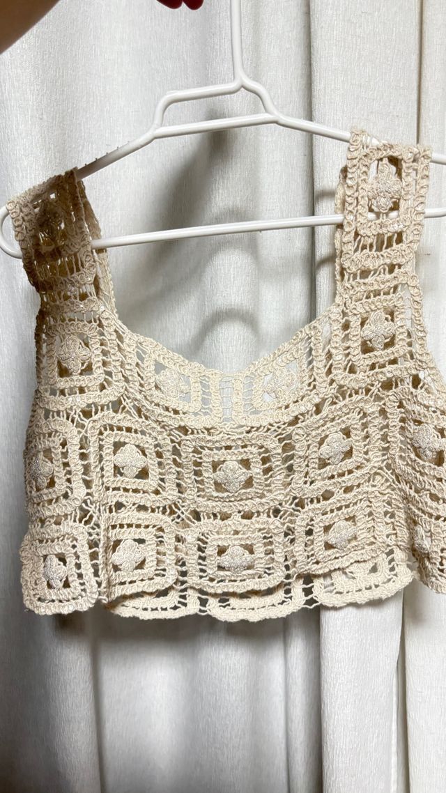 Top crochet beige talla única