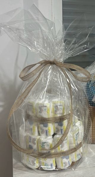 TARTA DE PAÑALES ( distintos tamaños )