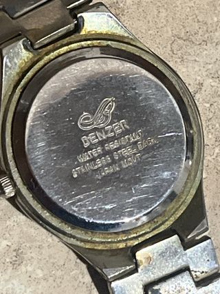 Reloj Benzer Oro y Plata
escucho ofertas