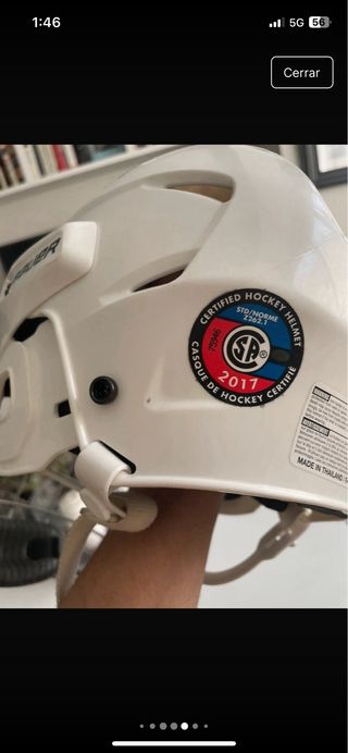 Casco de Hockey Bauer con Rejilla