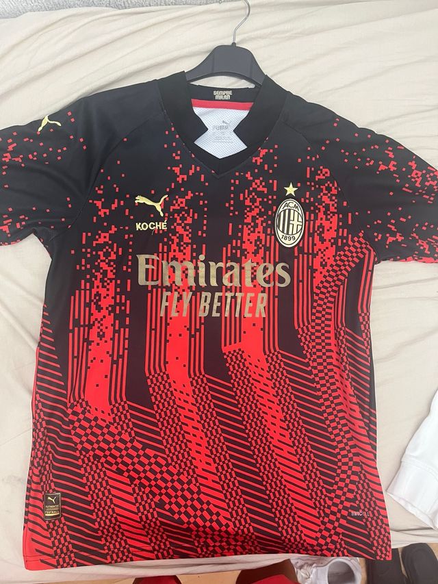 Camiseta AC Milan Puma Negra y Roja
