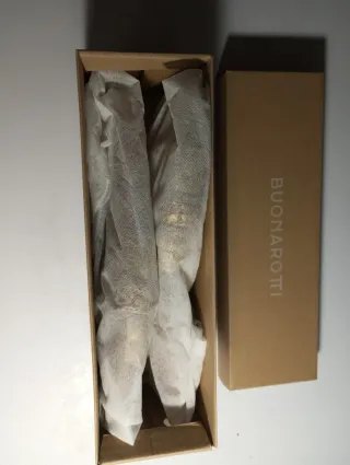 Sandalias doradas BUONARROTI