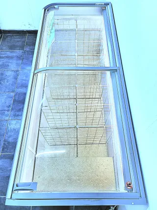 Congelador isola marca AHT 2 cassetti luci LED