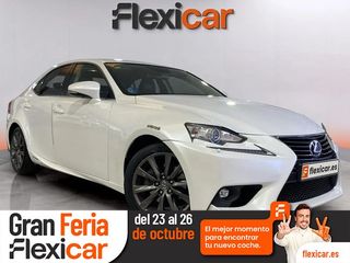 Lexus IS 2.5 300h Executive Parking