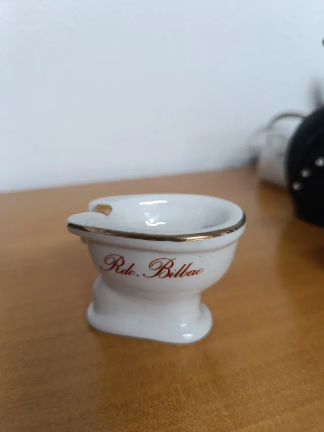 Figura de inodoro Rdo. Bilbao