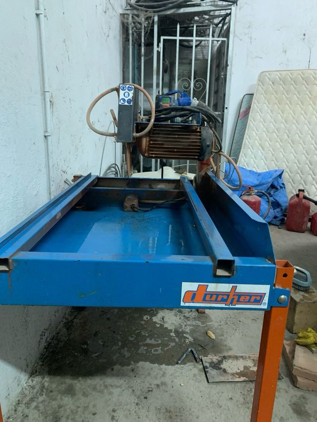 Cortadora de azulejos Durher