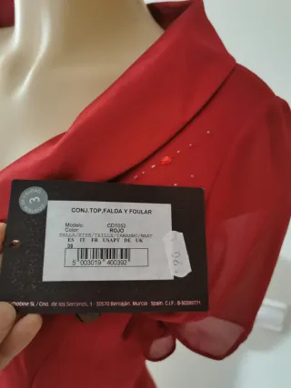 Conjunto elegante rojo talla 44 nuevo