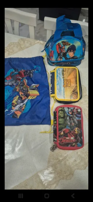 Set porta pastelli Avengers e Natura
