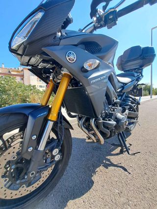 YAMAHA TRACER 900