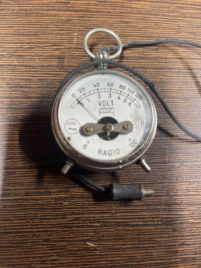 Voltímetro Radio Vintage