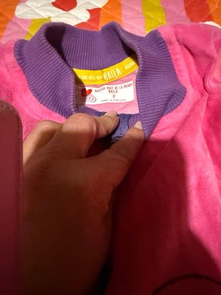 Chándal Agatha Ruiz de la Prada rosa y morado