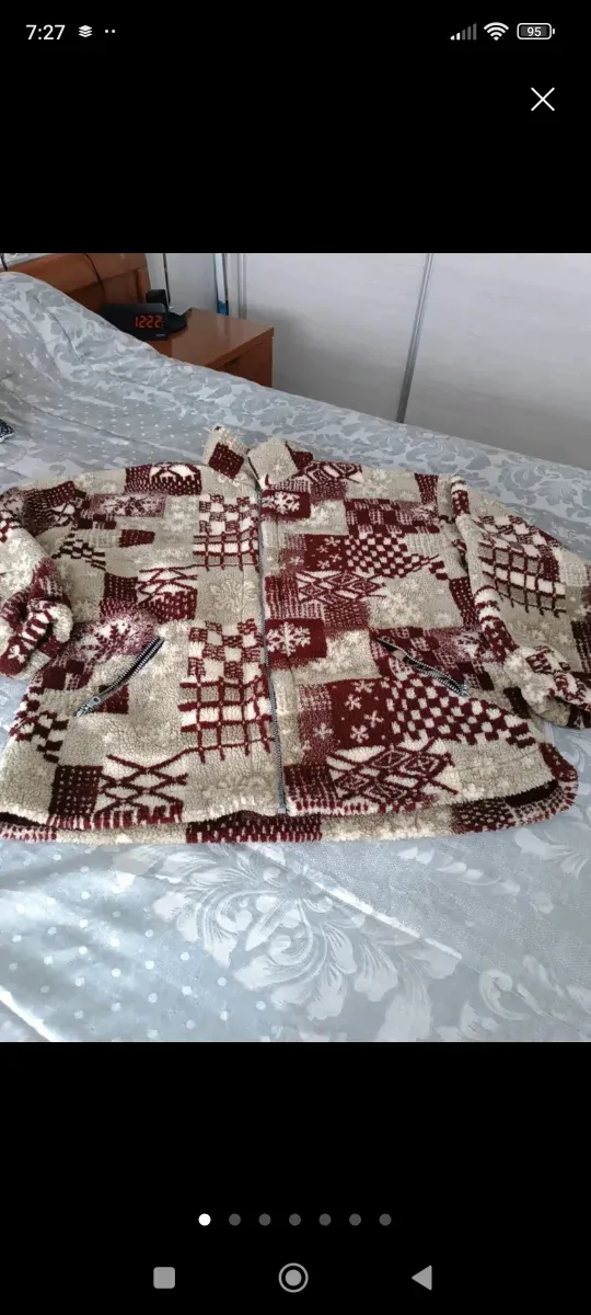 Parka marca Manzana,