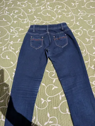 Pantalón vaquero Hanel Hau azul. 