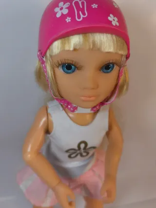 Nancy Patinadora con Accesorios