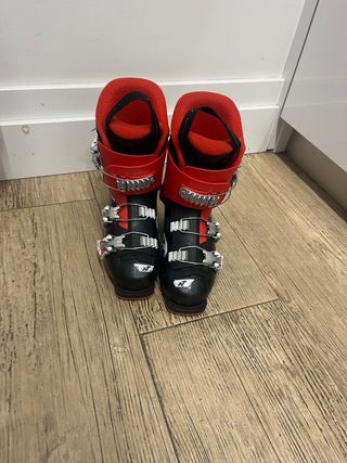 Botas de esquí Nordica niño.
