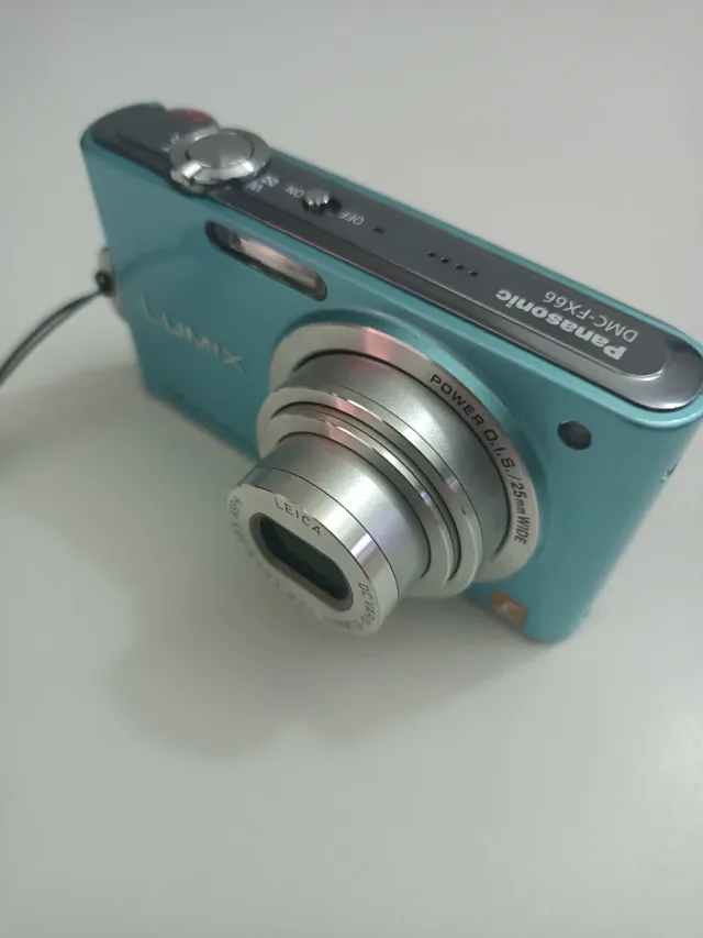 Panasonic Lumix DMC-FX66 14MP Blu funziona.