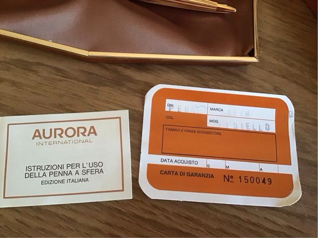 Aurora Penna a Sfera Placcata Oro