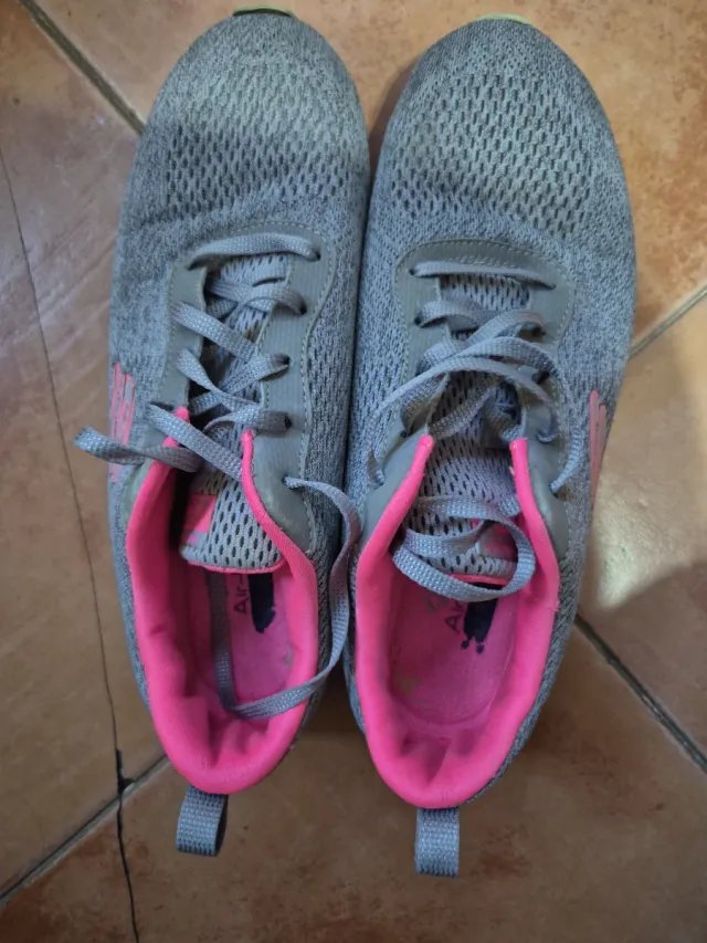 Zapatillas Skechers Gris y Rosa