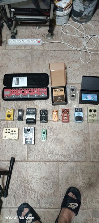 Pedales de guitarra y pedalera Pedales sueltos.
