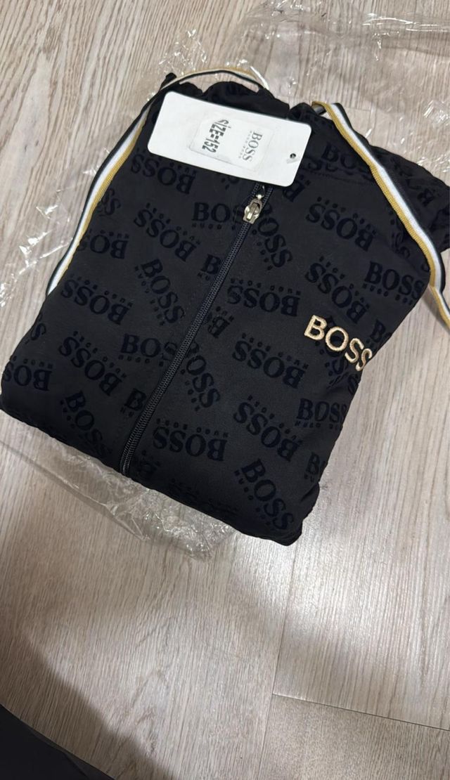 Conjunto calidad!!! 
Talla : 3/4 años 