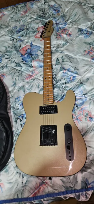 Squier Telecaster Guitarra Dorada