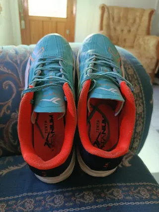 Zapatos de fútbol micro tacos