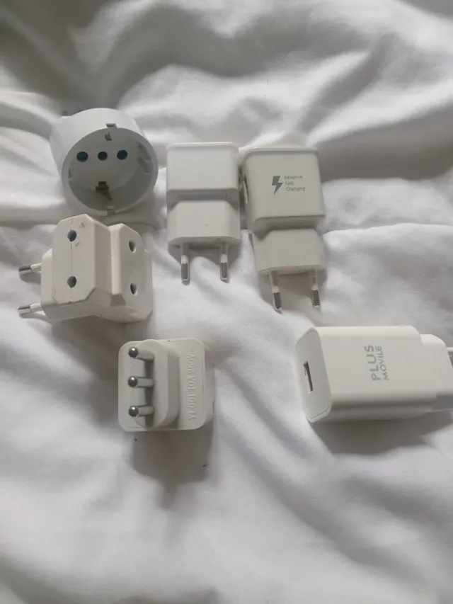 Set de adaptadores de corriente