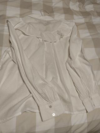 Blusa Stera Volantes Blanca Talla M