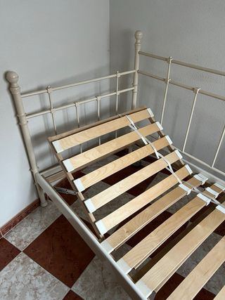 Cama individual metálica blanca o negra