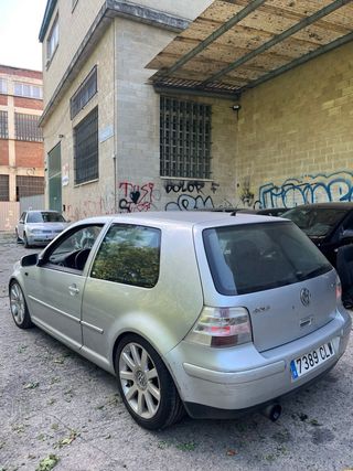 Volkswagen Golf GTI 2003