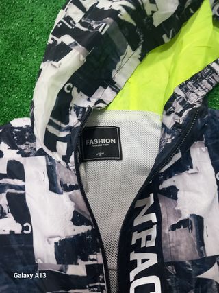 Chubasquero infantil nuevo