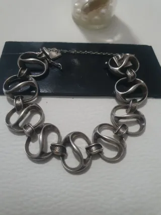 Magnifica y Preciosa pulsera Antigua de plata.