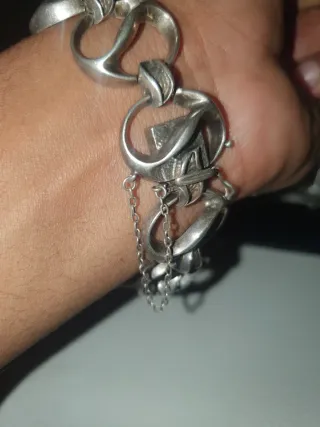 Magnifica y Preciosa pulsera Antigua de plata.